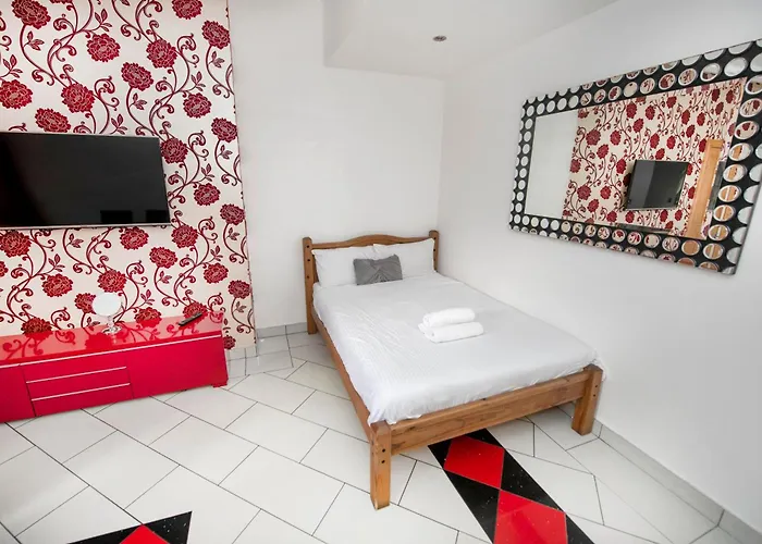 Roomy 1 Level Free Parking * Edinburgh