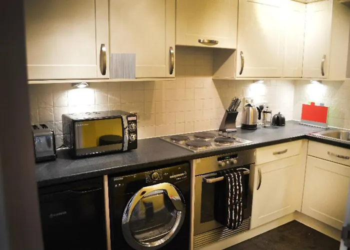 Luxury Boutique Apartment, Free Parking & Gym Apartment *