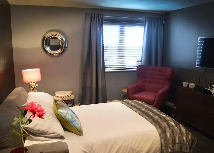 Luxury Boutique Apartment, Free Parking & Gym Edinburgh