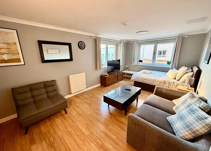 Pilrig - Fast Wifi And Parking Available Edinburgh