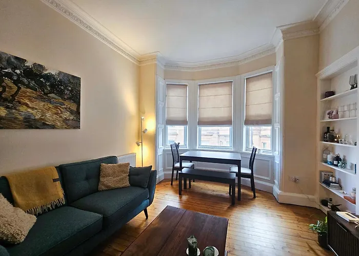 아파트 2-bedroom *