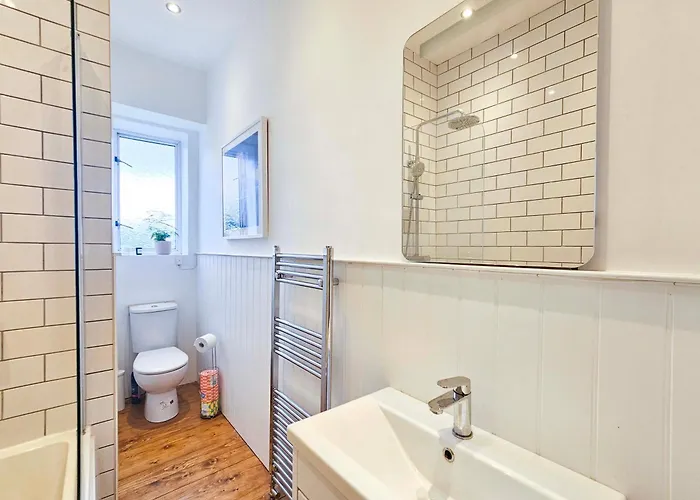 דירה 2-bedroom אדינבורו