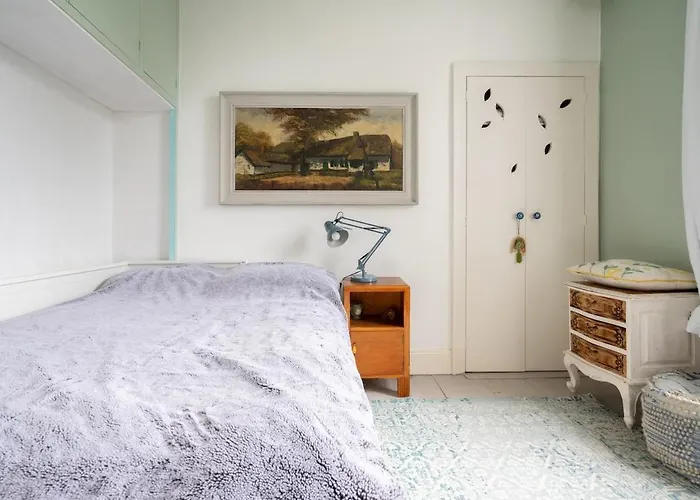 Charming Georgian - Steps To Tram & Centre *