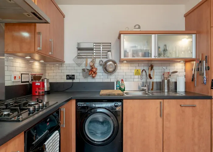 Modern 2-bdr Flat In - Pass The Keys * Edimburgo