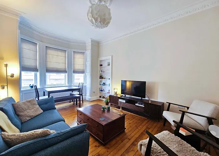 2-bedroom * אדינבורו