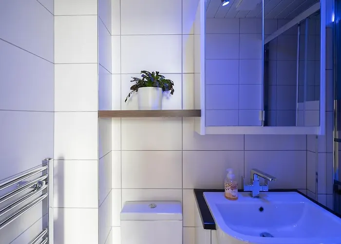 Charming Georgian - Steps To Tram & Centre