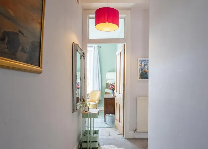 Charming Georgian - Steps To Tram & Centre شقة