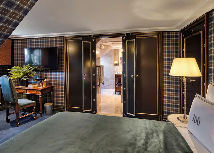 Hotel 100 Princes Street Edinburgh
