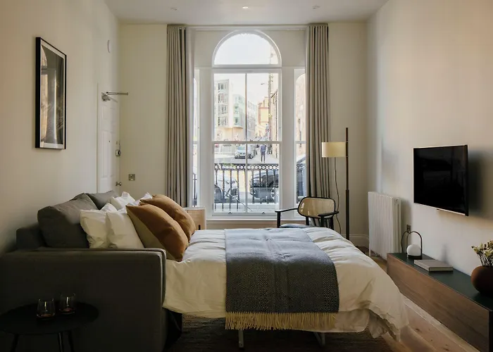 Апарт-отель 33 Castle Terrace 4*