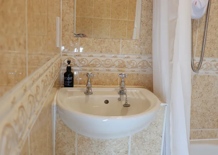 4 Friends House Gasthuis Edinburgh