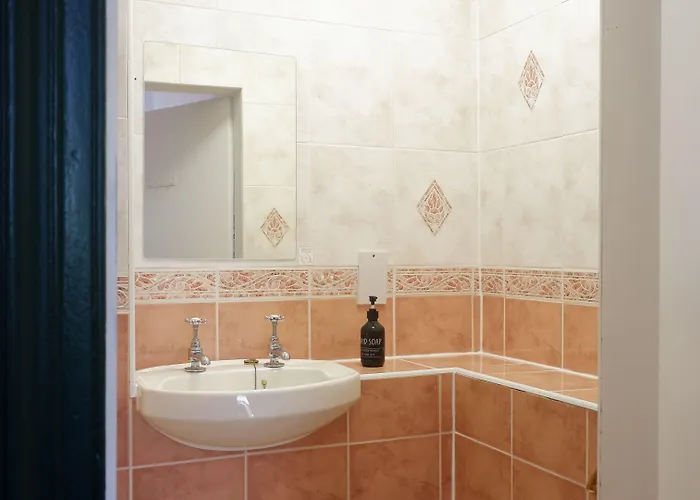 Gasthuis 4 Friends House Edinburgh