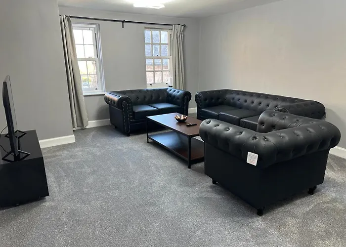 3 Bedroom Centre