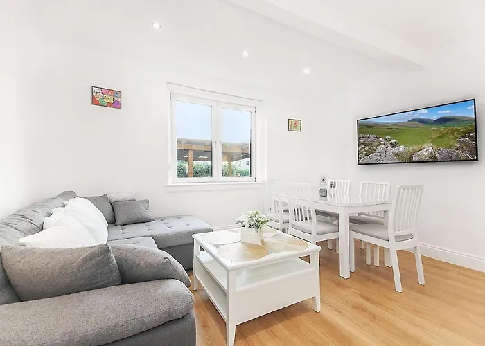 Private Hot Tub - Zen & Bubbles Διαμέρισμα Εδιμβούργο