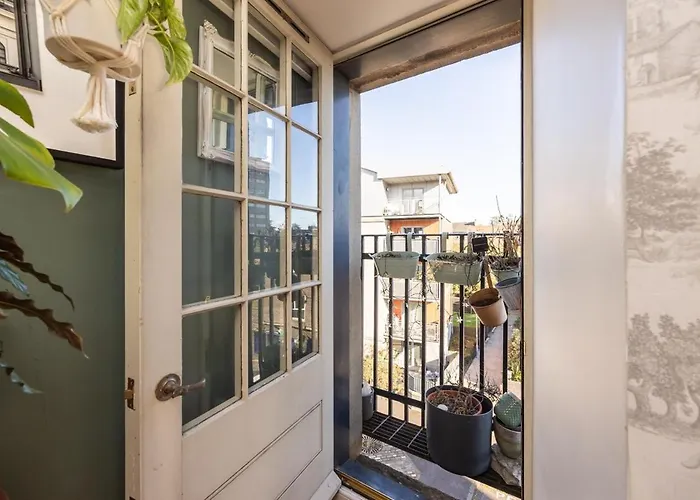 Bright 1-bed Flat Near The Shore & Ocean Terminal Edinburgh