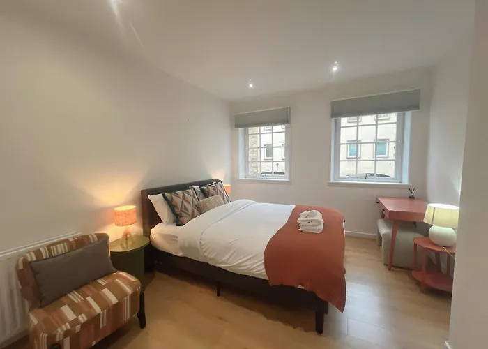 Two Cozy In A Residential Appartement *