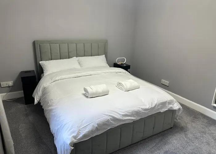 3 Bedroom Centre Lejlighed Edinburgh