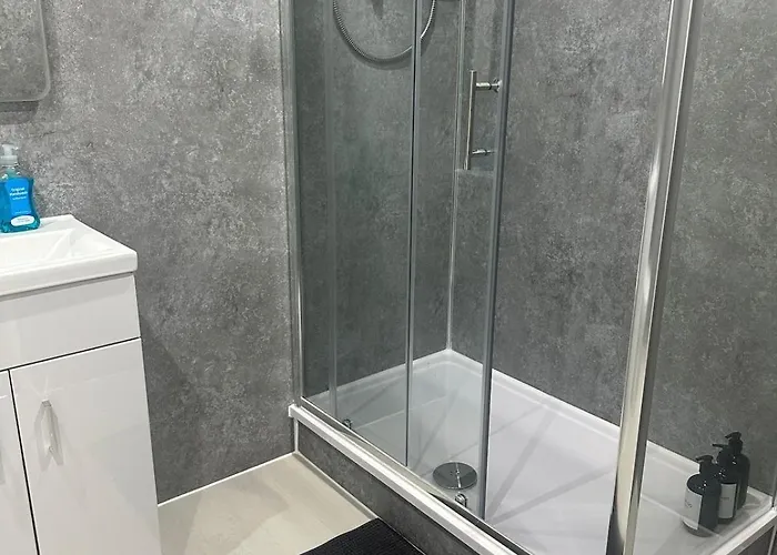 3 Bedroom Centre * Edinburgh