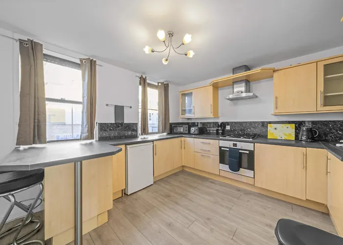 Lauriston 1 Bedroom -