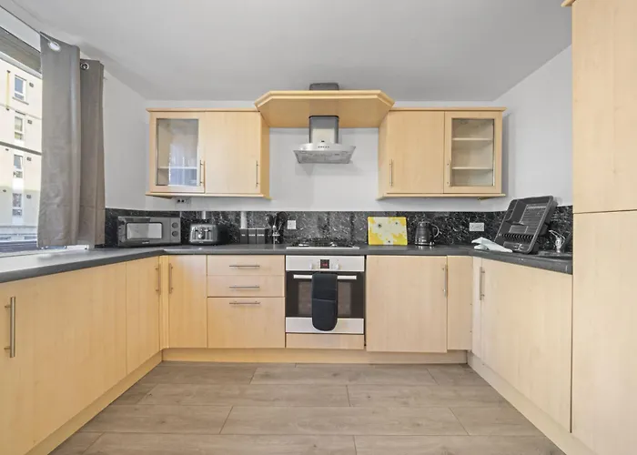 Lauriston 1 Bedroom - *