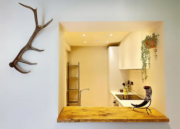 Stylish Loft With Patio Near Royal Mile Fits 4 Apartamento