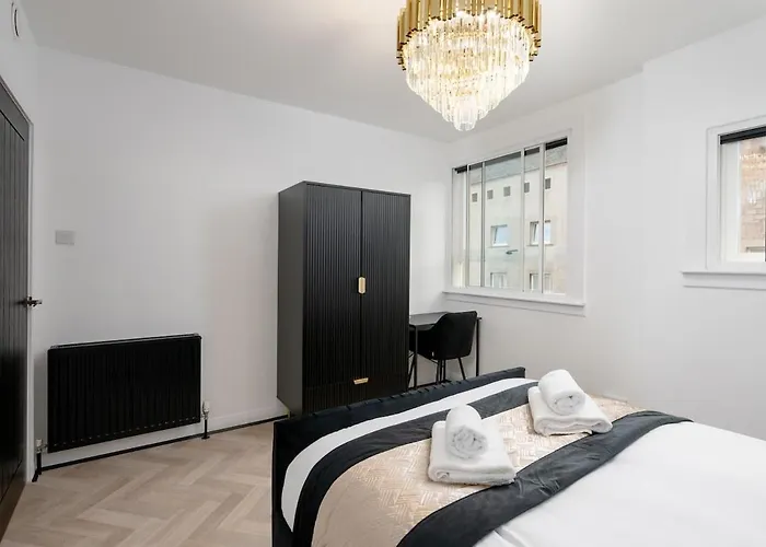 Two Double Bedroom On The Royal Mile *