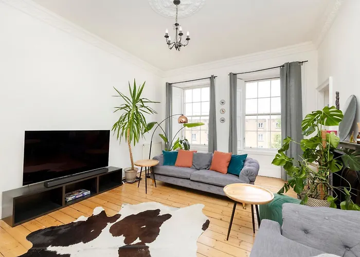 Chic And Stylish 2-bedroom Near Centre * Edinburg