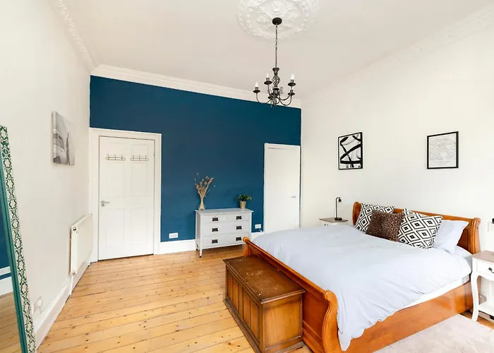 Chic And Stylish 2-bedroom Near Centre Edinburgh