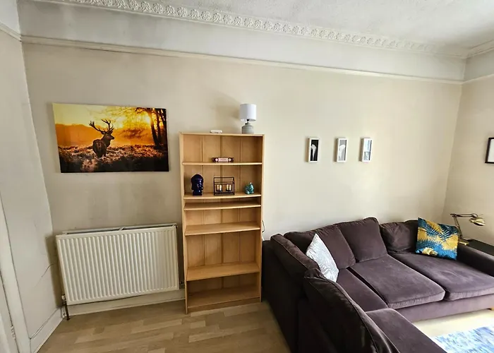 Charming 2bd Flat 10 Minutes To Castle Апартаменты