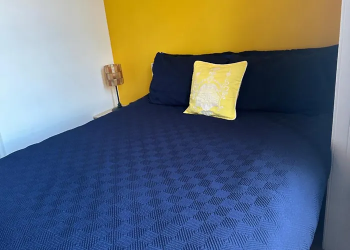 Cosy In Centre , 2 Bedroom1 Bathroom Edinburgh