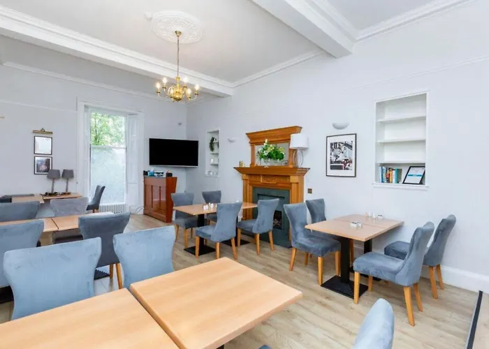 West Coates Mansion Hotel 4*