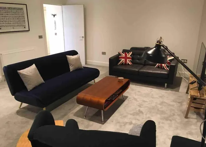 Hotel Modern Loft Style In Converted Church Edimburgo