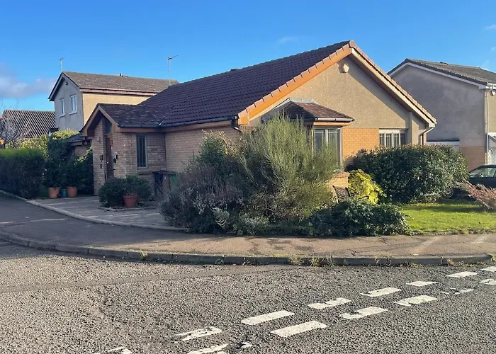 بيت للعطل Bright, Spacious House