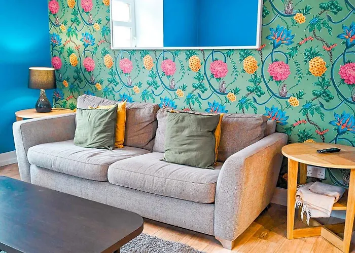 Cosy 2 Bedroom شقة *