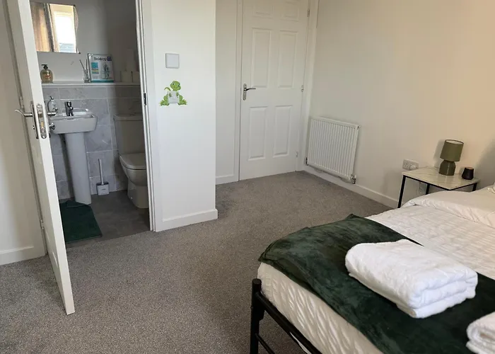 Apartment One Bedroom Near Royal Infirmary & Easy Access To Centre *