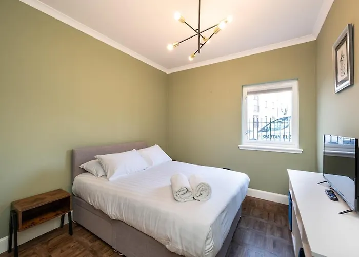 דירה Luxury Flat With Ensuite אדינבורו