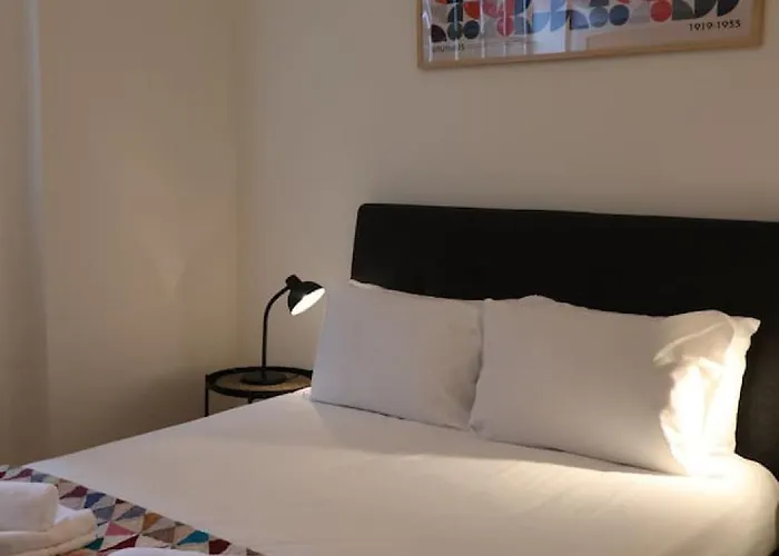 Stockbridge 1br With Parking אדינבורו