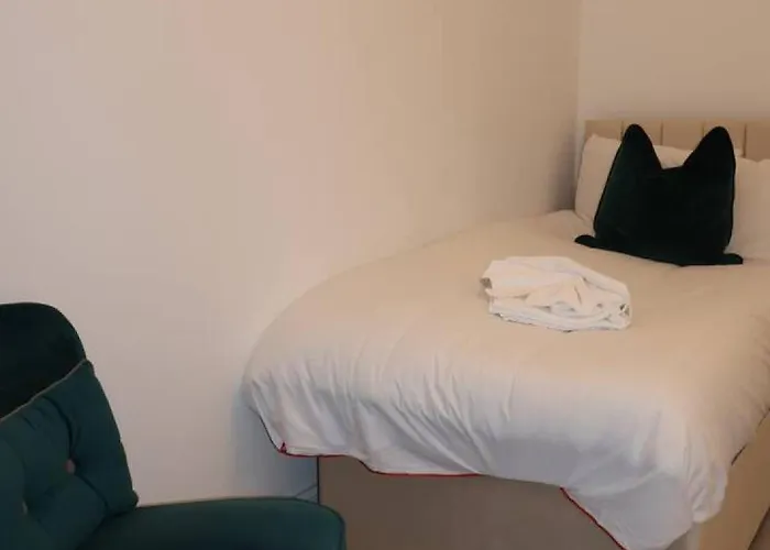 Elegant 3br At Haymarket