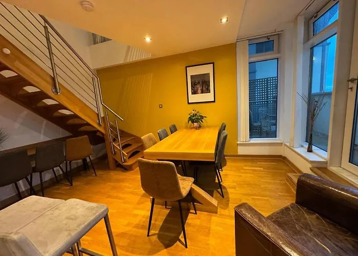 דירה Weston's Penthouse Sleep 10, 6 Beds Free Parking *