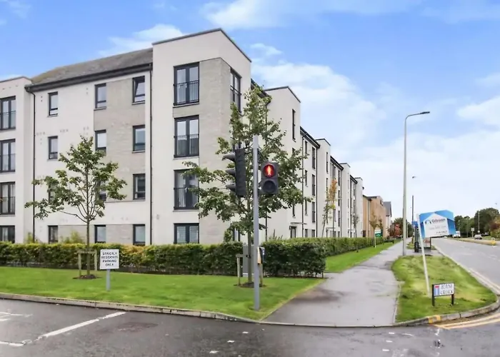 Διαμέρισμα Stylish 2-bed Flat With Open-plan Living Parking *