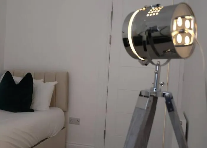 Apartment Elegant 3br At Haymarket Edinburgh