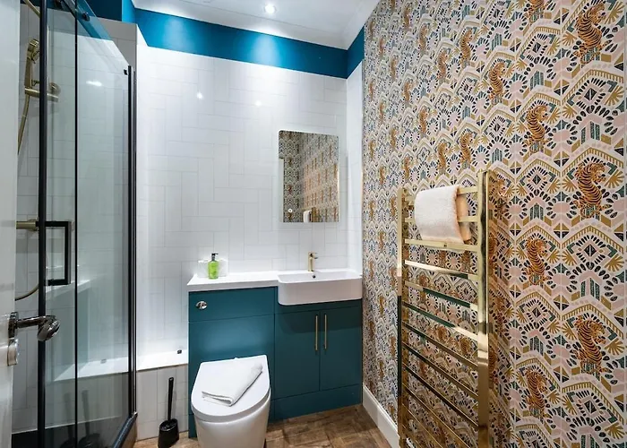 Luxury Flat With Ensuite * אדינבורו