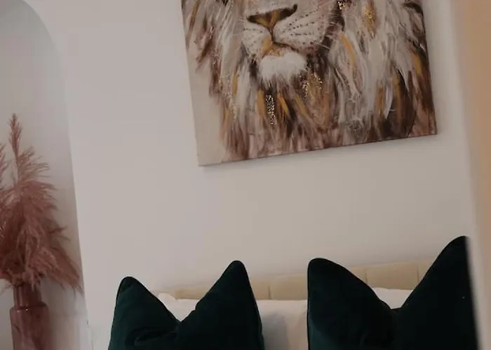 Apartment Elegant 3br At Haymarket Edinburgh