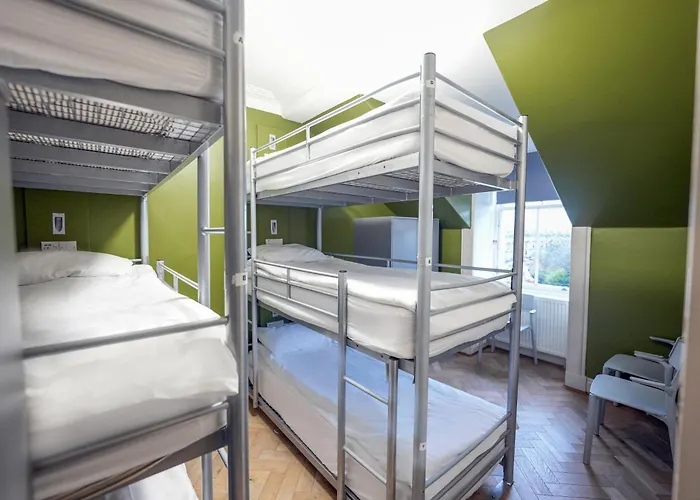 Revolver * Edinburgh