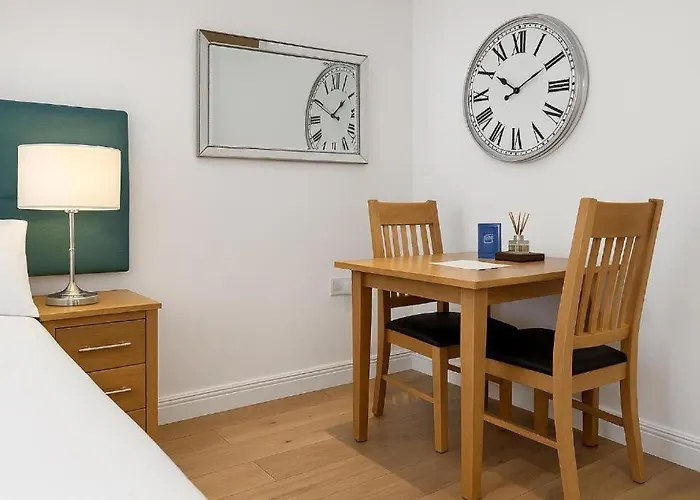 מלון דירות Edinburgh Aparthotel אדינבורו