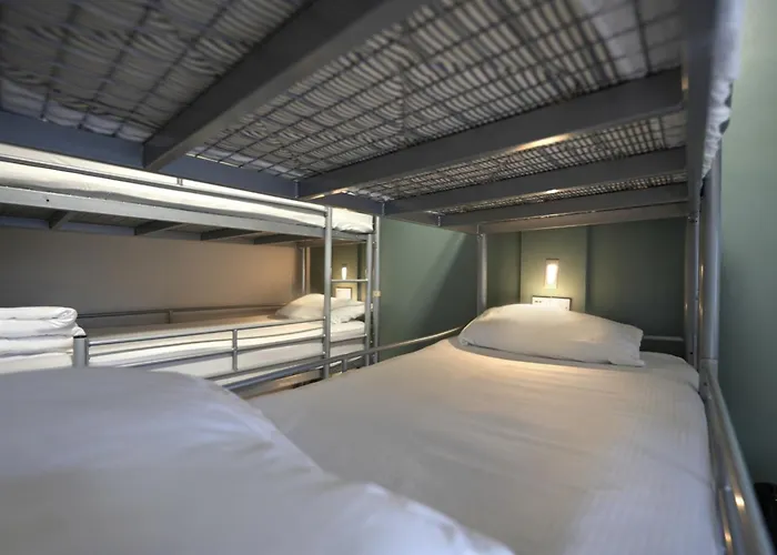 Revolver Hostel Edinburgh