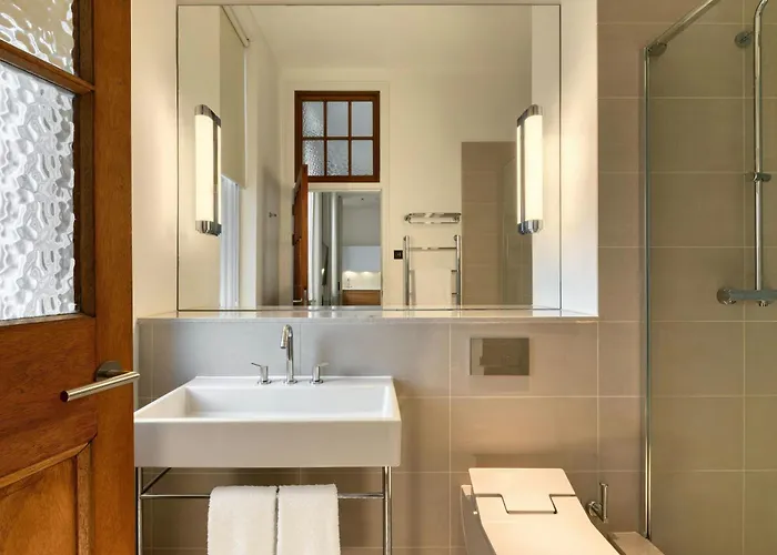 Old Town Chambers, Autograph Collection 5*