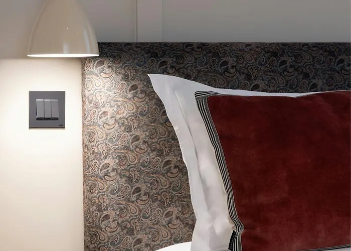 Old Town Chambers, Autograph Collection 5*