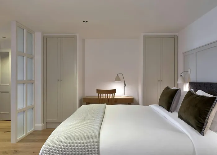 Aparthotel Old Town Chambers, Autograph Collection