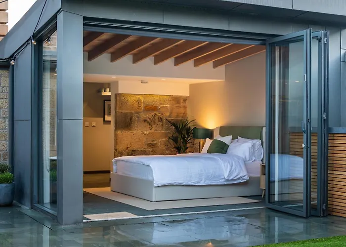 Garden Apartment *