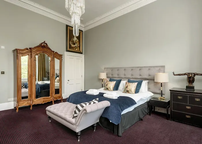 Castle - The Address * Edimburgo